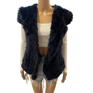 Stunning navy blue rabbit fur vest 😻 size small (can fit medium)